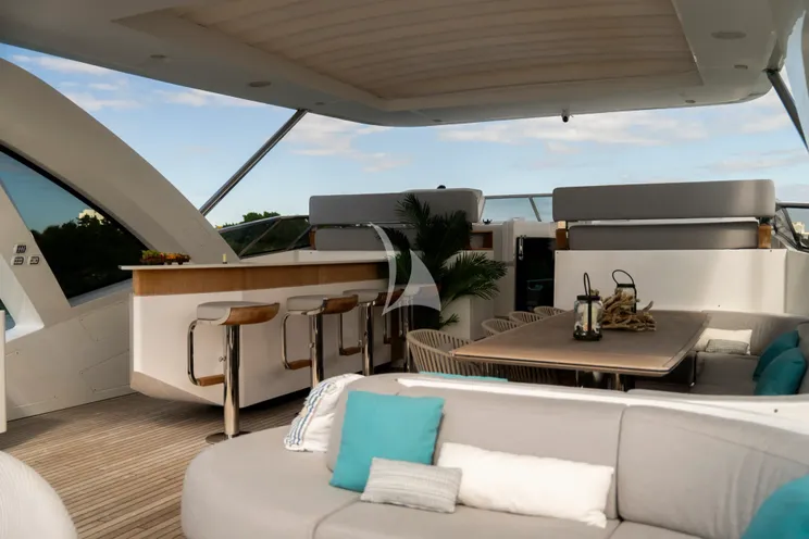 Charter Yacht ALEGRIA - Azimut Grande 32m - 4 Cabins - Nassau - Exumas - Bahamas