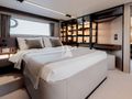 ALE II Azimut S7 - master cabin bed ALE II Azimut S7 - master cabin bed