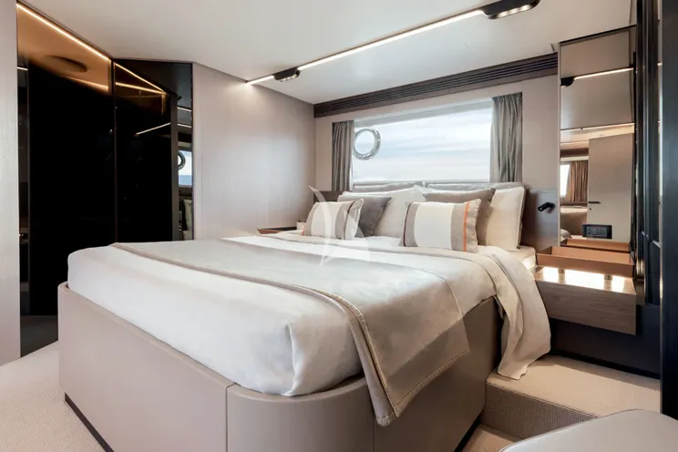 Charter Yacht ALE II - Azimut S7 - 3 Cabins - Naples - Capri - Positano - Amalfi Coast - Italy