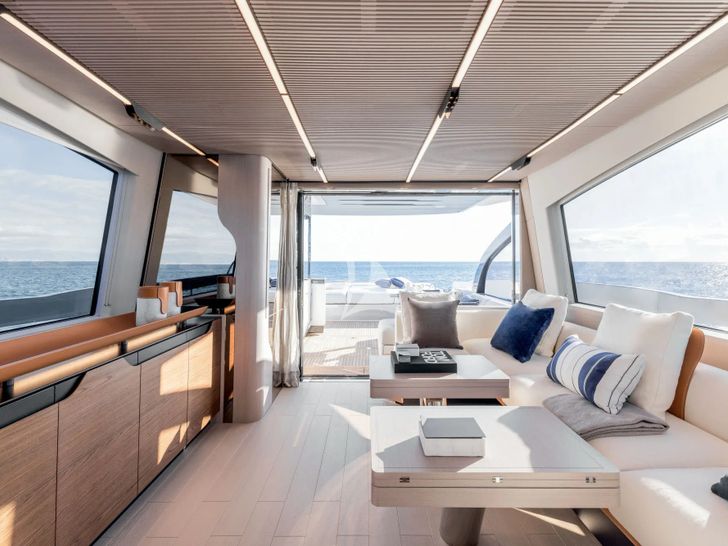 ALE II Azimut S7 - saloon seating ALE II Azimut S7 - saloon seating