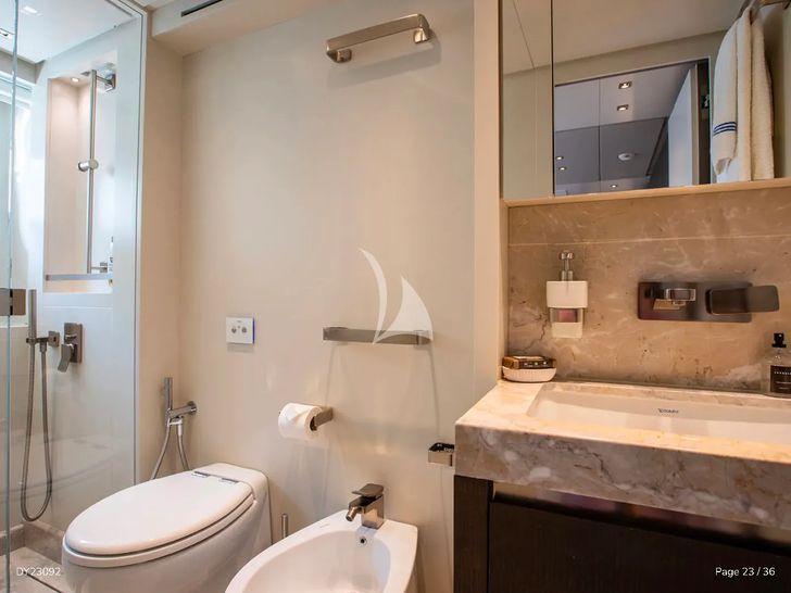 ALEIN Sanlorenzo SL96 - VIP cabin 2 bathrooom ALEIN Sanlorenzo SL96 - VIP cabin 2 bathrooom