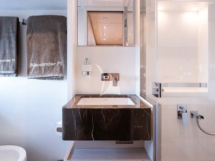 ALEXANDER M San Lorenzo SL78 - VIP cabin 1 bathroom ALEXANDER M San Lorenzo SL78 - VIP cabin 1 bathroom