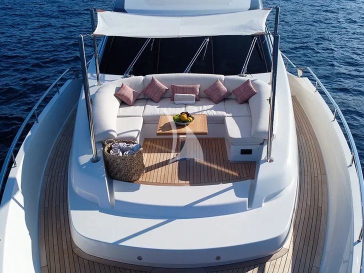 ALEXANDER M San Lorenzo SL78 - foredeck ALEXANDER M San Lorenzo SL78 - foredeck