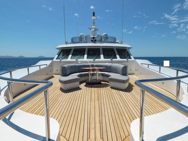 ALEXANDRA Benetti Golden Bay 50m - foredeck lounge ALEXANDRA Benetti Golden Bay 50m - foredeck lounge