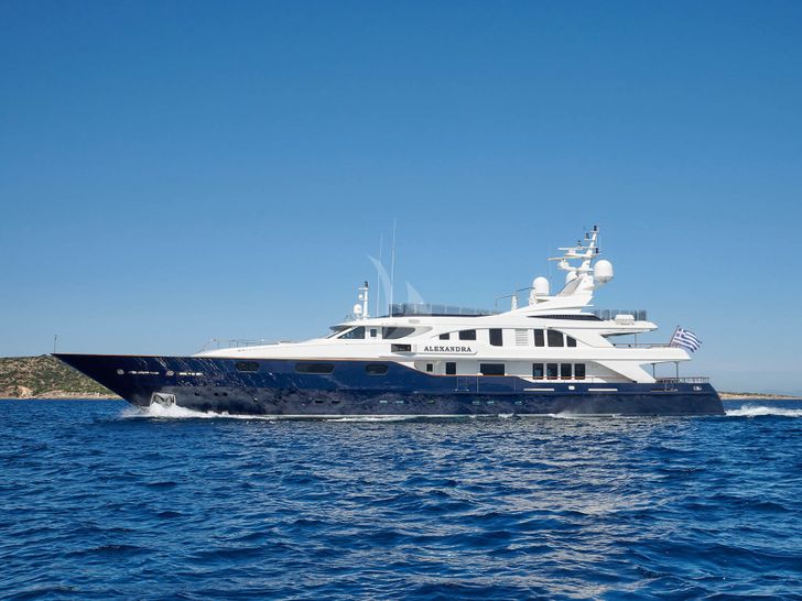 ALEXANDRA Benetti Golden Bay 50m - side profile cruising ALEXANDRA Benetti Golden Bay 50m - side profile cruising