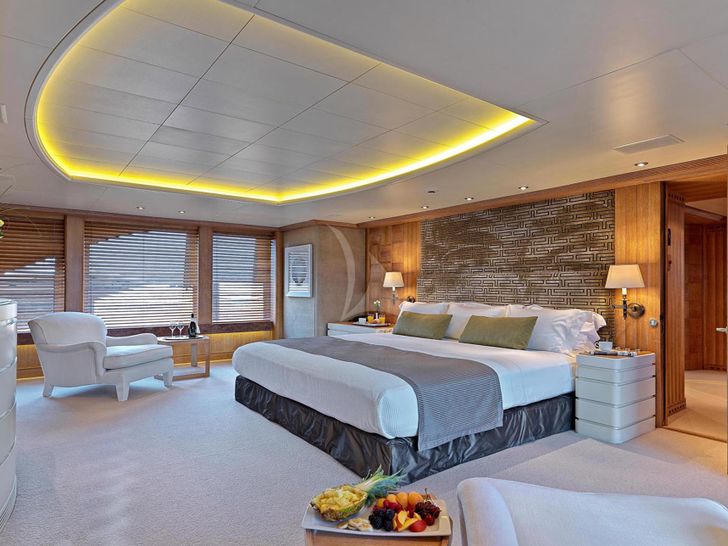ALEXANDRA Benetti Golden Bay 50m - master cabin ALEXANDRA Benetti Golden Bay 50m - master cabin