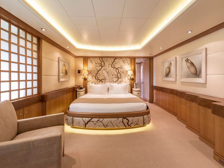 ALEXANDRA Benetti Golden Bay 50m - VIP cabin 1 ALEXANDRA Benetti Golden Bay 50m - VIP cabin 1