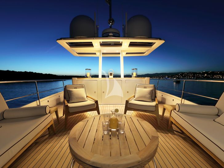 ALEXANDRA Wally Ace 27m flybridge at night