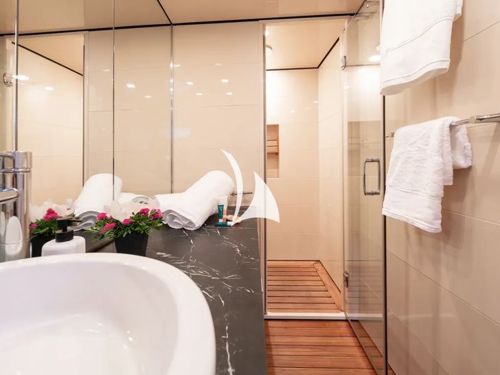 ALFA Posillipo Technema 80 master cabin shower ALFA Posillipo Technema 80 master cabin shower