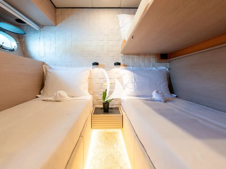 ALFA Posillipo Technema 80 twin cabin 2 with Pullman ALFA Posillipo Technema 80 twin cabin 2 with Pullman