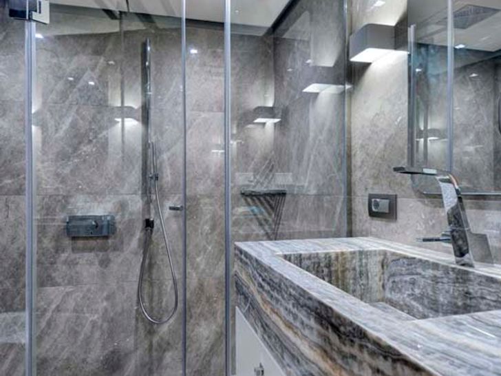 ALL ABOUT U 2 Ada Yacht 50m - VIP cabin 1 bathroom ALL ABOUT U 2 Ada Yacht 50m - VIP cabin 1 bathroom