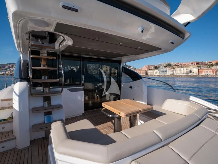 ALL FOR YOU Princess Y72 - aft deck ALL FOR YOU Princess Y72 - aft deck