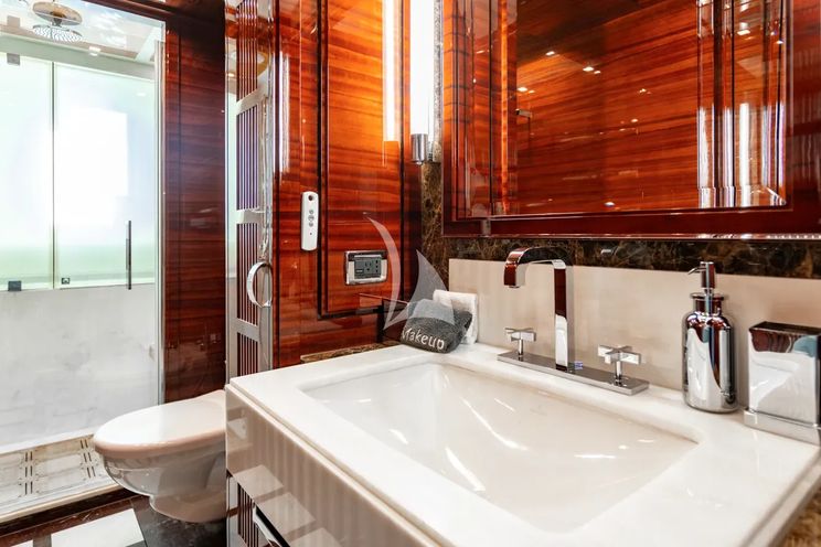 Charter Yacht ALLORA - Benetti 121 - 5 Cabins - St Martin - St Barths - Leewards - Caribbean