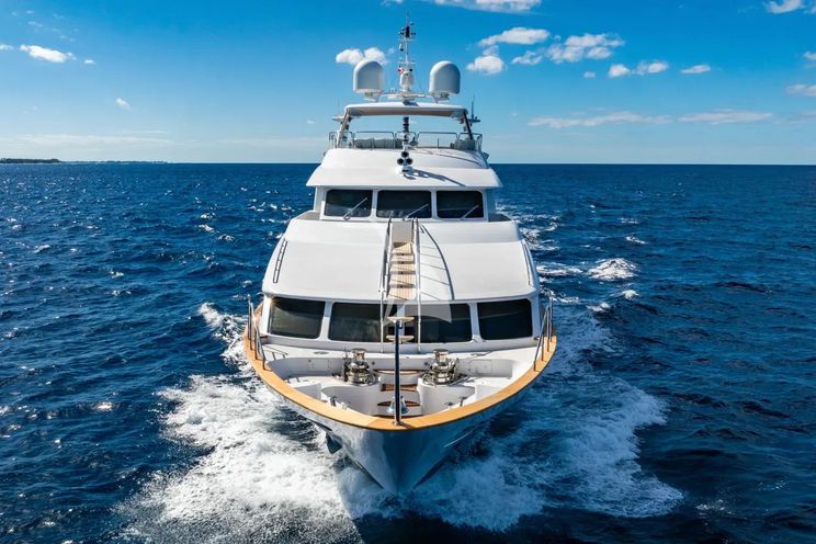 Charter Yacht ALLORA - Benetti 121 - 5 Cabins - St Martin - St Barths - Leewards - Caribbean