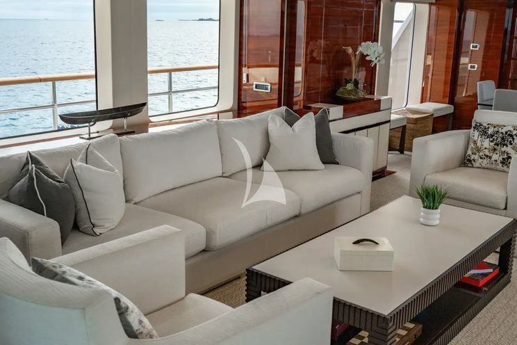 Charter Yacht ALLORA - Benetti 121 - 5 Cabins - St Martin - St Barths - Leewards - Caribbean