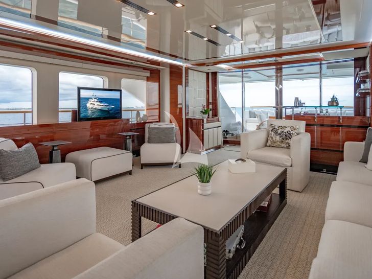 ALLORA Benetti 121 - main saloon ALLORA Benetti 121 - main saloon