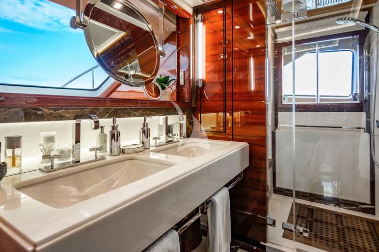 Charter Yacht ALLORA - Benetti 121 - 5 Cabins - St Martin - St Barths - Leewards - Caribbean