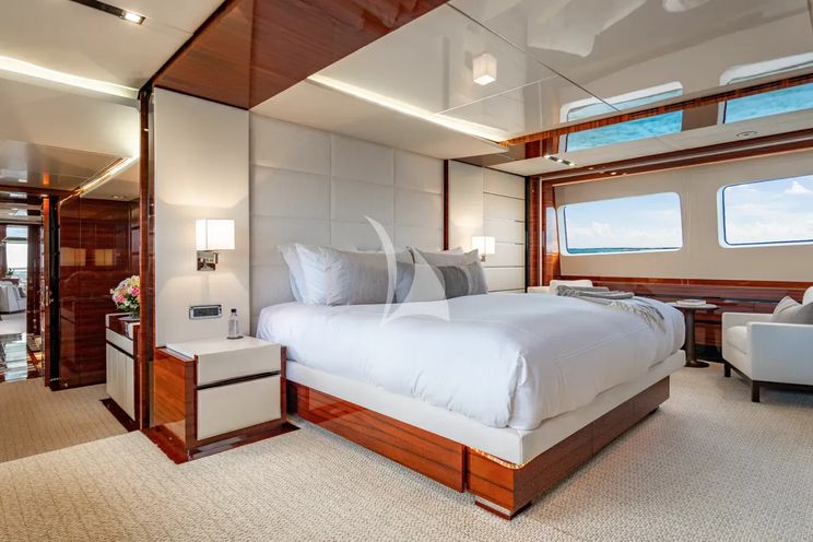 Charter Yacht ALLORA - Benetti 121 - 5 Cabins - St Martin - St Barths - Leewards - Caribbean