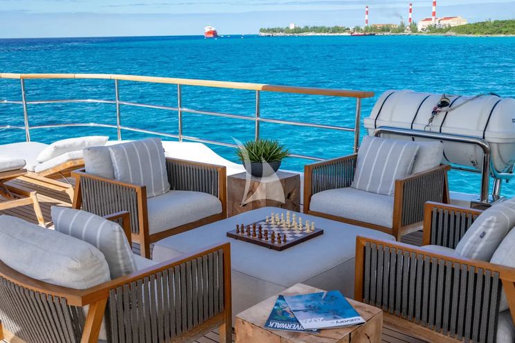 Charter Yacht ALLORA - Benetti 121 - 5 Cabins - St Martin - St Barths - Leewards - Caribbean