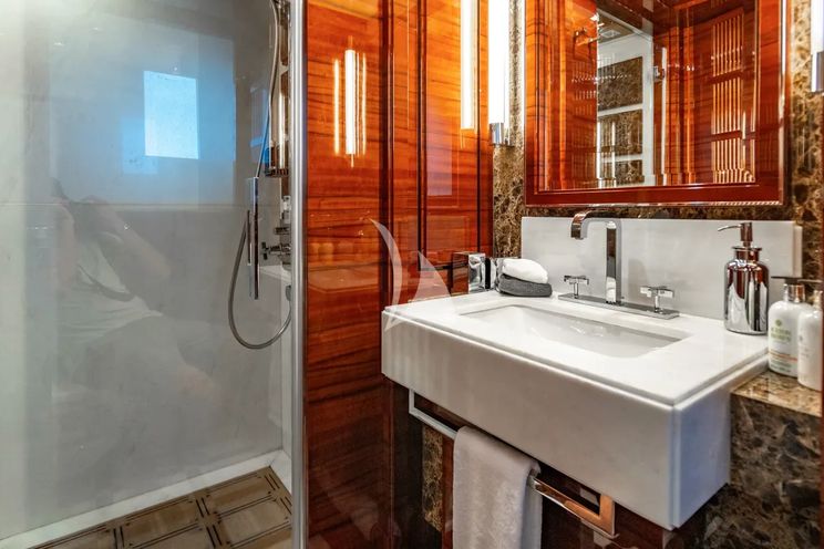 Charter Yacht ALLORA - Benetti 121 - 5 Cabins - St Martin - St Barths - Leewards - Caribbean