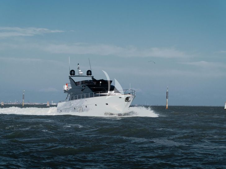 ALMA DE MAR VZ Yacht 22m cruising ALMA DE MAR VZ Yacht 22m cruising