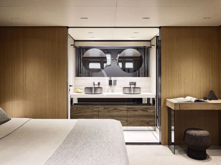 ALMA BLU Sanlorenzo SL86A - VIP cabin bathroom ALMA BLU Sanlorenzo SL86A - VIP cabin bathroom