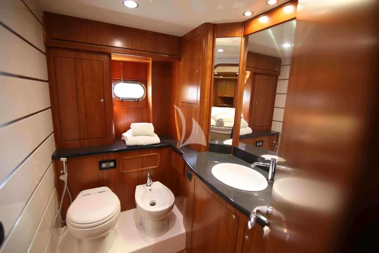 Charter Yacht ALMA DE MAR - VZ Yacht 22m - 3 Cabins - Naples - Salerno - Capri - Positano - Amalfi Coast - Italy