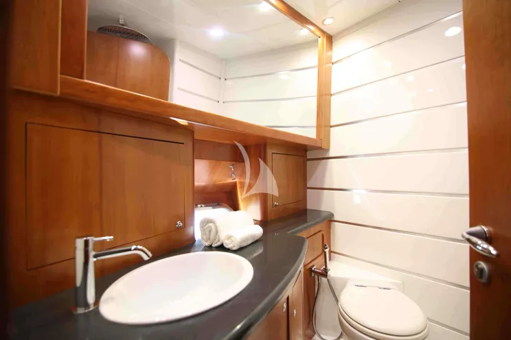 Charter Yacht ALMA DE MAR - VZ Yacht 22m - 3 Cabins - Naples - Salerno - Capri - Positano - Amalfi Coast - Italy