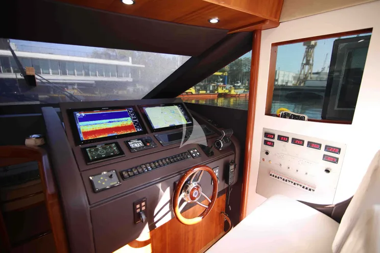 Charter Yacht ALMA DE MAR - VZ Yacht 22m - 3 Cabins - Naples - Salerno - Capri - Positano - Amalfi Coast - Italy