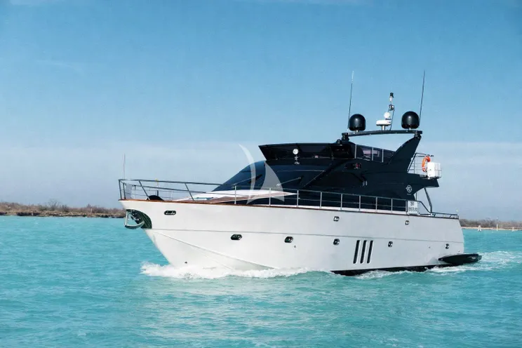 Charter Yacht ALMA DE MAR - VZ Yacht 22m - 3 Cabins - Naples - Salerno - Capri - Positano - Amalfi Coast - Italy