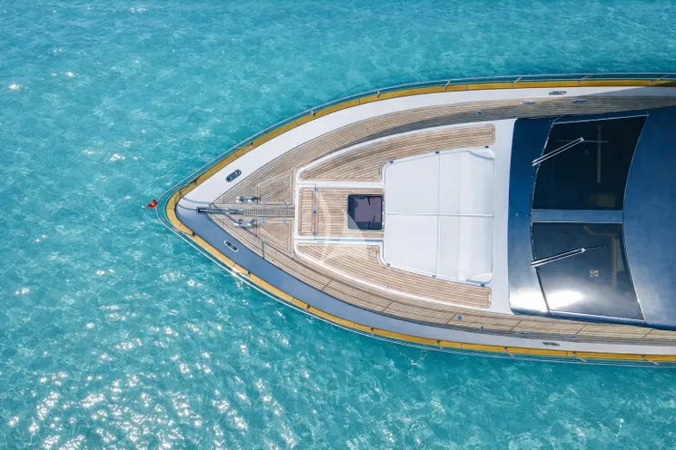 Charter Yacht ALMA DE MAR - VZ Yacht 22m - 3 Cabins - Naples - Salerno - Capri - Positano - Amalfi Coast - Italy