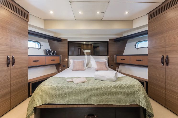 Charter Yacht ALMAR II - Azimut Magellano 76 - 4 Cabins - Palma - Mallorca - Ibiza - Balearics - Spain