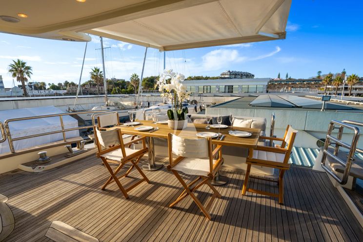 Charter Yacht ALMAR II - Azimut Magellano 76 - 4 Cabins - Palma - Mallorca - Ibiza - Balearics - Spain