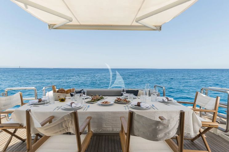 Charter Yacht ALMAR II - Azimut Magellano 76 - 4 Cabins - Palma - Mallorca - Ibiza - Balearics - Spain