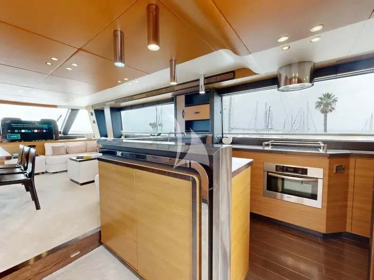 ALMAR II Azimut Magellano 76 - galley ALMAR II Azimut Magellano 76 - galley