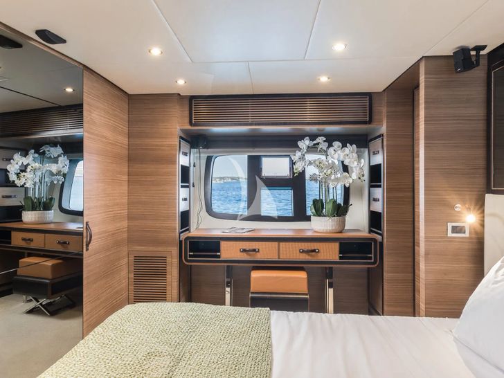ALMAR II Azimut Magellano 76 - master cabin work desk and vanity area ALMAR II Azimut Magellano 76 - master cabin work desk and vanity area