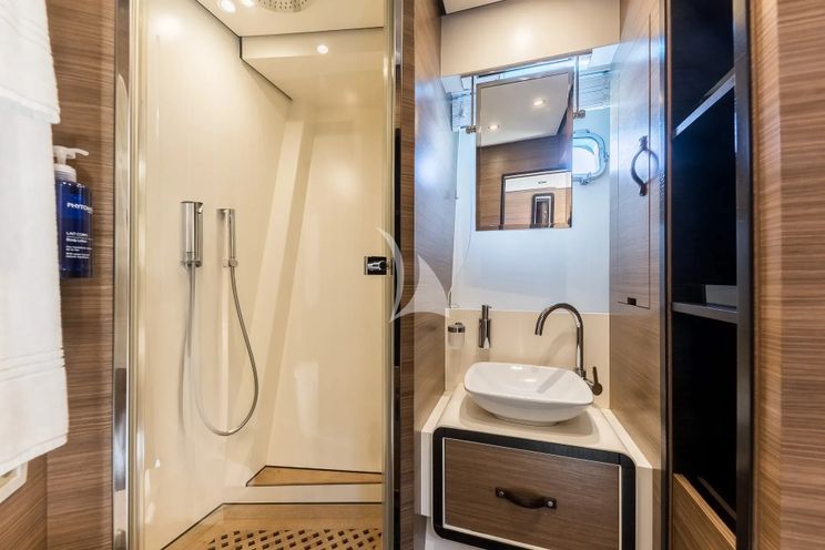 Charter Yacht ALMAR II - Azimut Magellano 76 - 4 Cabins - Palma - Mallorca - Ibiza - Balearics - Spain