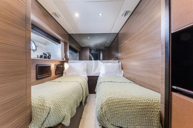 Charter Yacht ALMAR II - Azimut Magellano 76 - 4 Cabins - Palma - Mallorca - Ibiza - Balearics - Spain