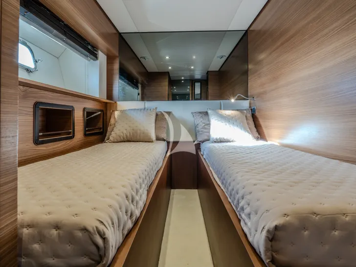 ALMAR II Azimut Magellano 76 - twin cabin ALMAR II Azimut Magellano 76 - twin cabin