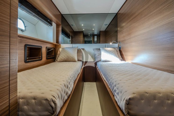 Charter Yacht ALMAR II - Azimut Magellano 76 - 4 Cabins - Palma - Mallorca - Ibiza - Balearics - Spain