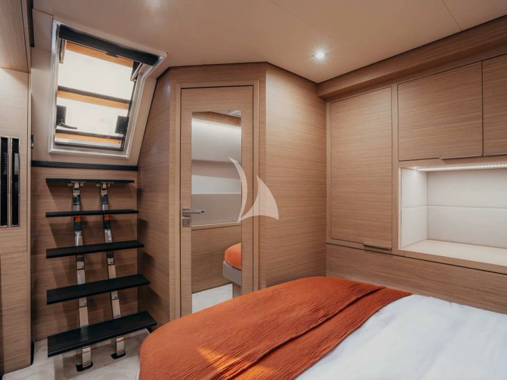 ALMOSTA ROAD Lagoon 55 - cabin 1 access to the exterior ALMOSTA ROAD Lagoon 55 - cabin 1 access to the exterior