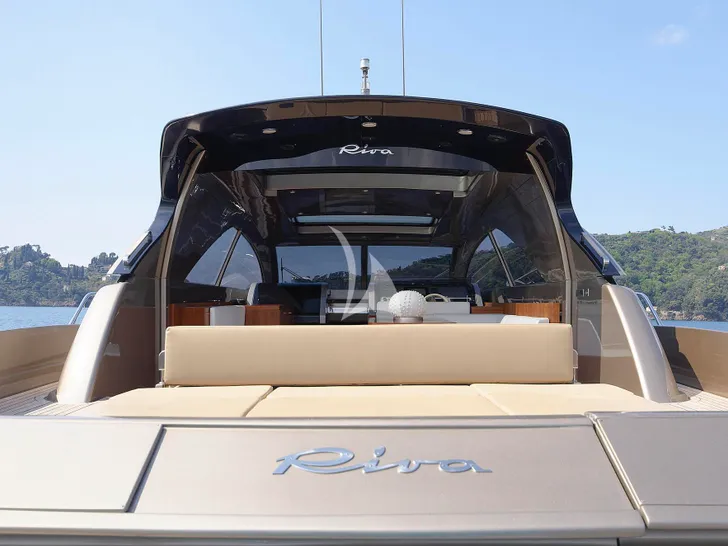 ALTER EGO Riva 68 - aft sun beds ALTER EGO Riva 68 - aft sun beds