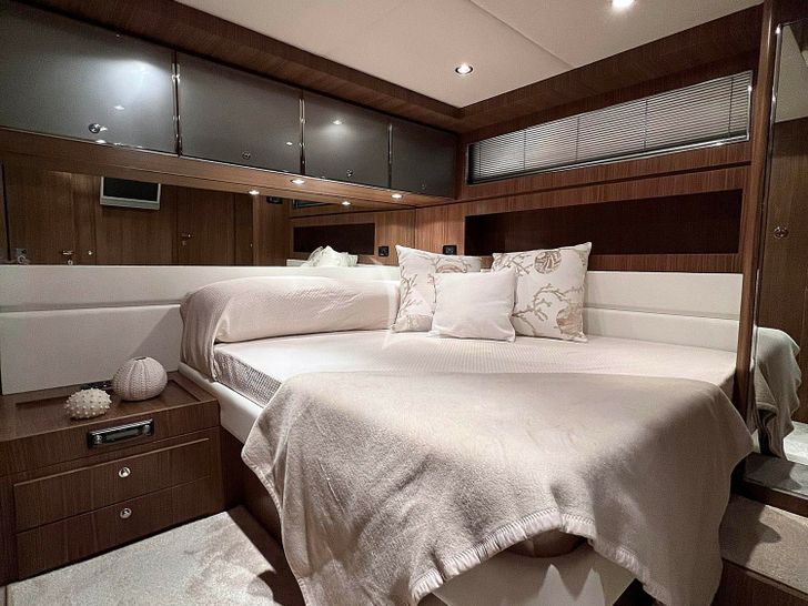 ALTER EGO Riva 68 guest cabin