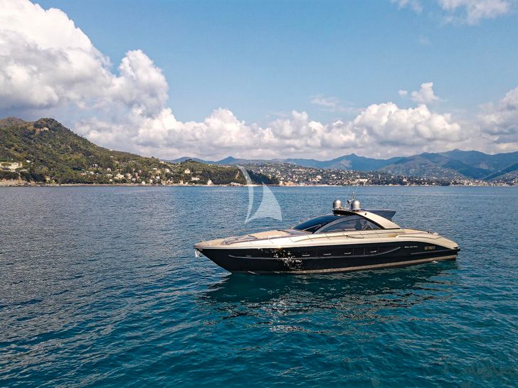ALTER EGO Riva 68 - side profile ALTER EGO Riva 68 - side profile