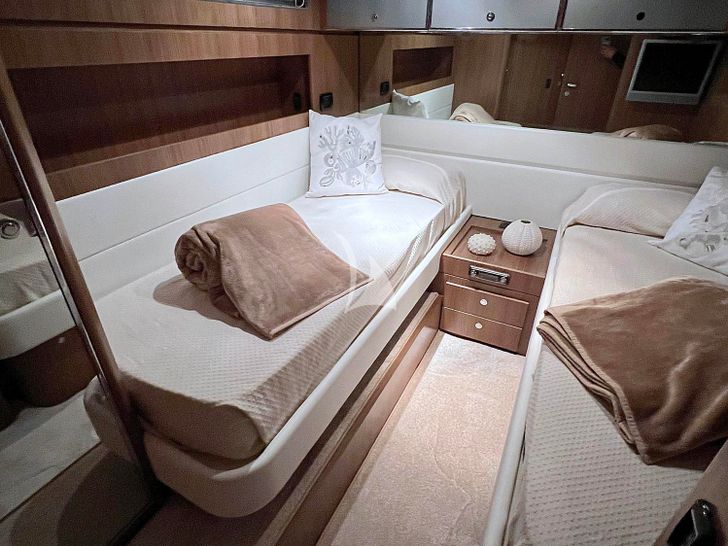 ALTER EGO Riva 68 - twin cabin ALTER EGO Riva 68 - twin cabin
