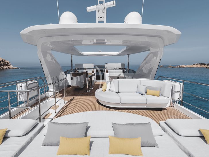 ALUMINIA TOO Azimut Grande 27m - flybridge ALUMINIA TOO Azimut Grande 27m - flybridge