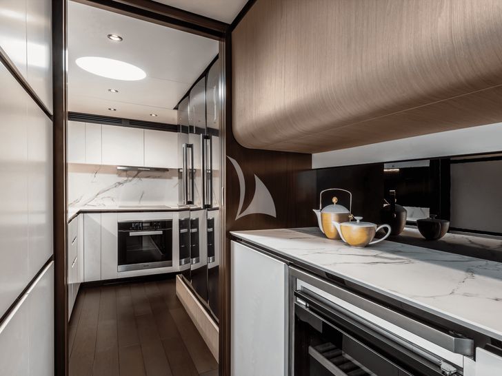 ALUMINIA TOO Azimut Grande 27m - galley ALUMINIA TOO Azimut Grande 27m - galley