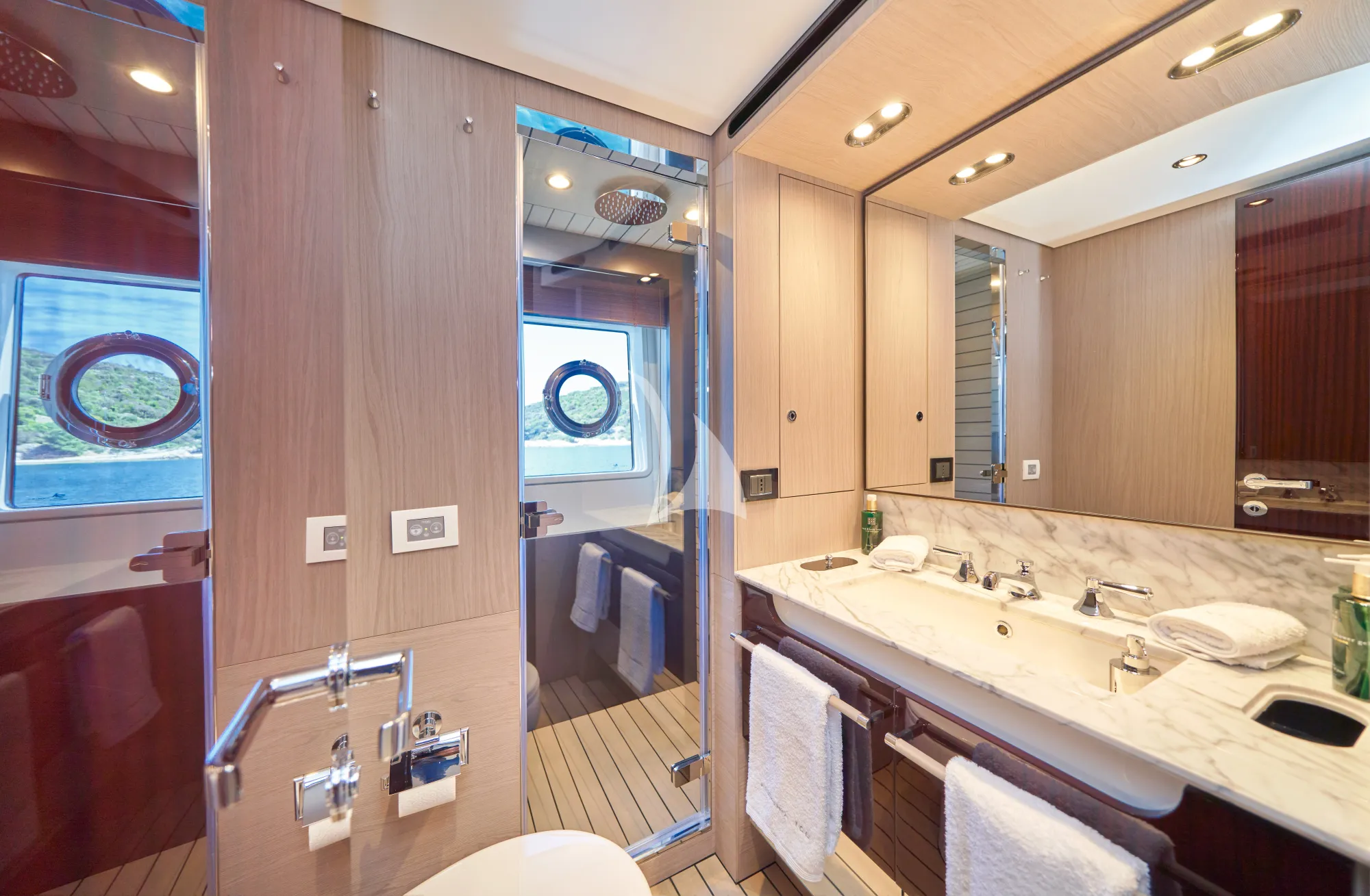 Charter Yacht ALUMINIA TOO - Azimut Grande 27M - 5 Cabins - Split - Dubrovnik - Hvar - Croatia