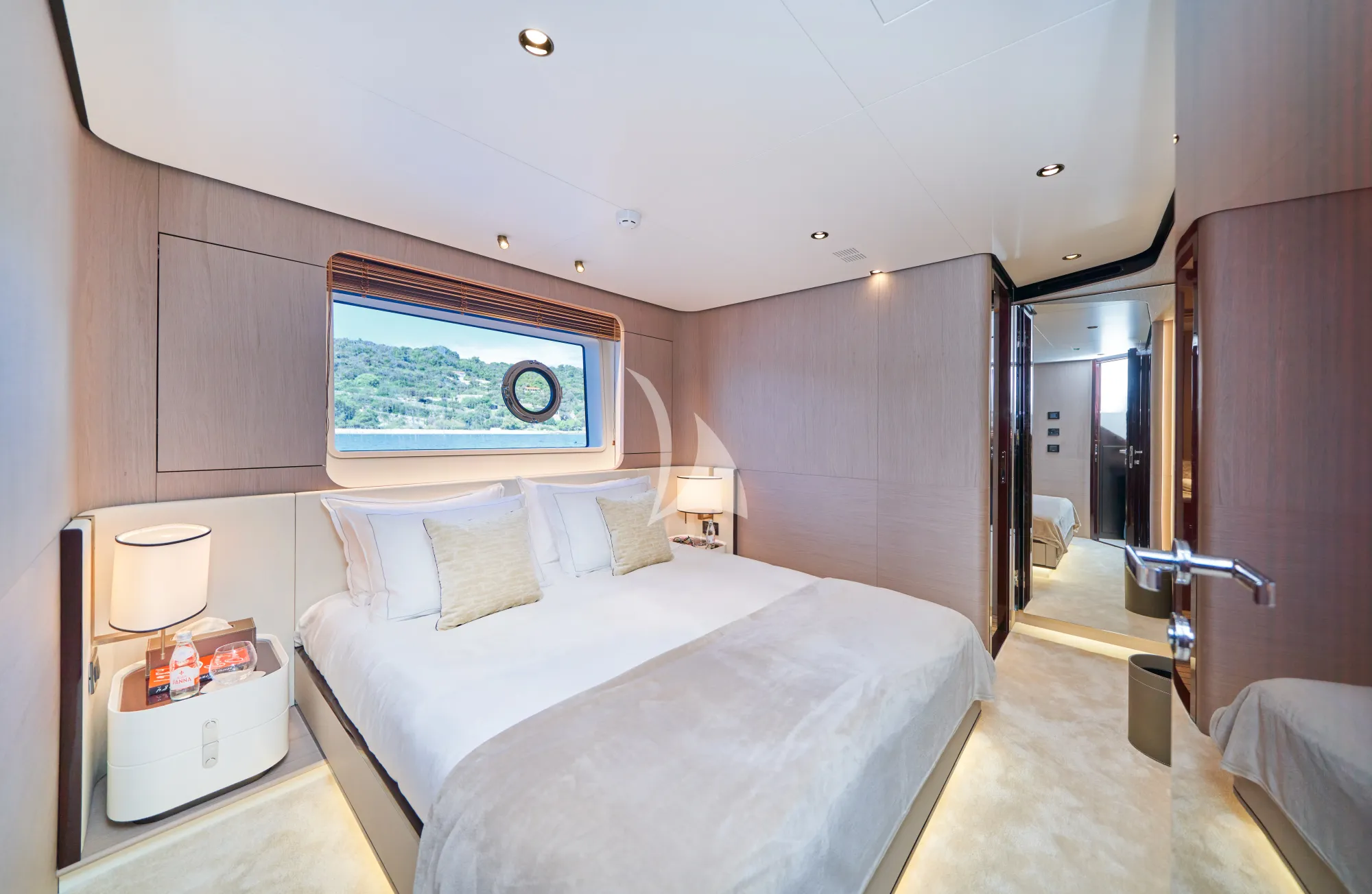 Charter Yacht ALUMINIA TOO - Azimut Grande 27M - 5 Cabins - Split - Dubrovnik - Hvar - Croatia