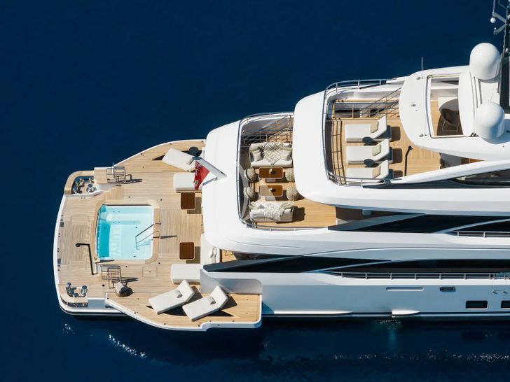 ALUNYA Benetti B.Now 50m - aft shot ALUNYA Benetti B.Now 50m - aft shot